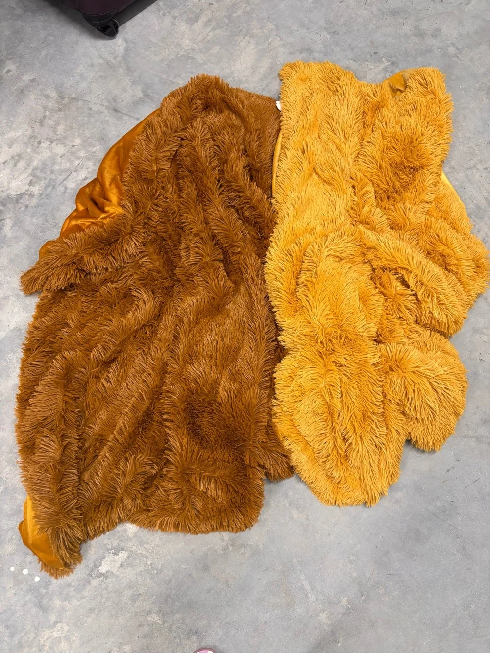 Celebrity Home Set of 2 Fall Throw Blankets